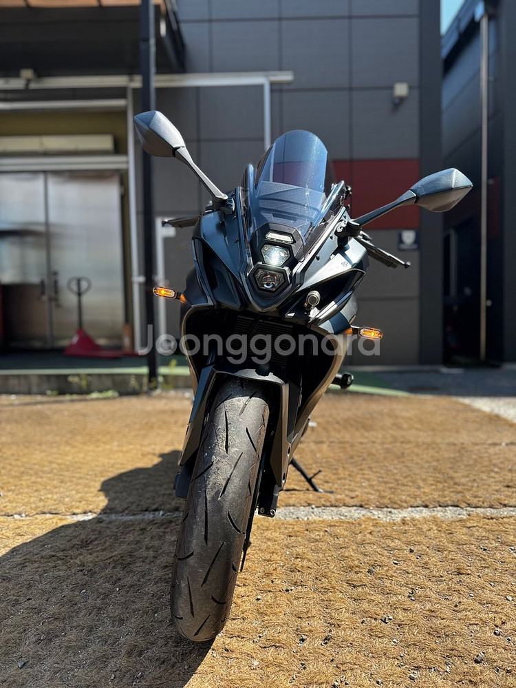 스즈키 Gsx-8R 25년식 3천Km 판매합니다.--2