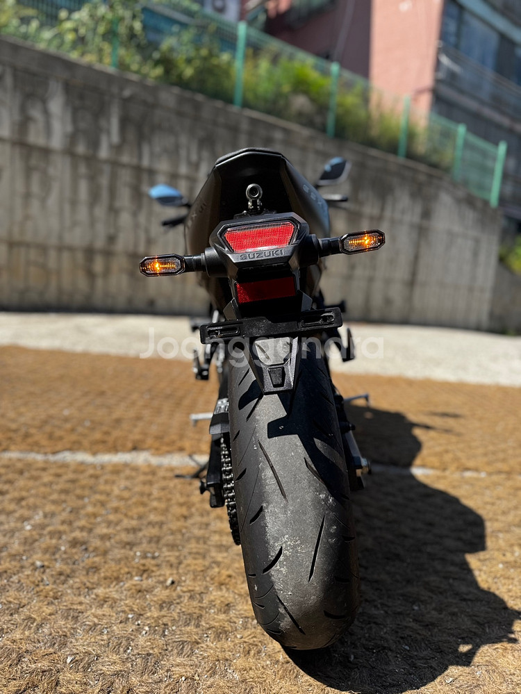 스즈키 Gsx-8R 25년식 3천Km 판매합니다.--7