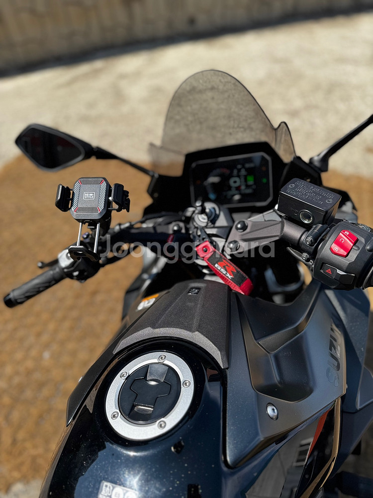 스즈키 Gsx-8R 25년식 3천Km 판매합니다.--8