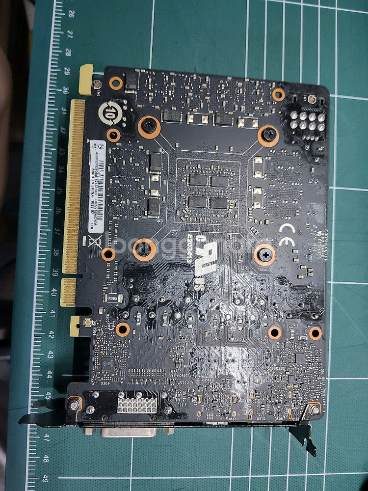 GTX 1660 SUPER 그래픽카드--4