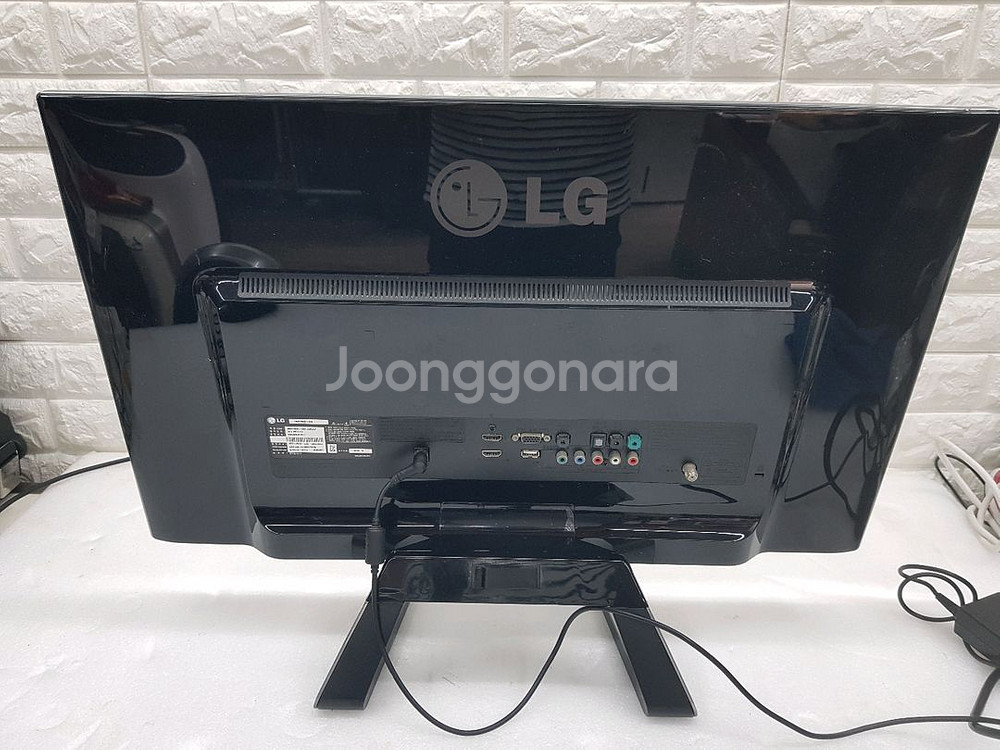 LG 27인치 LED TV 입니다--3