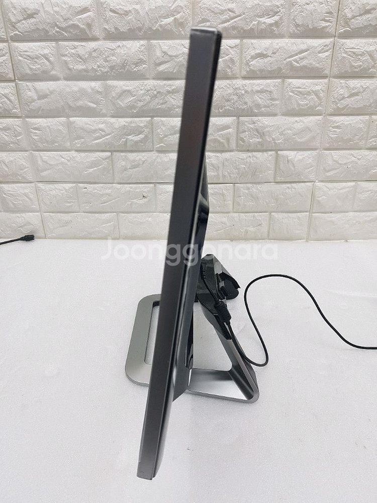 LG 27인치 LED TV 입니다--2