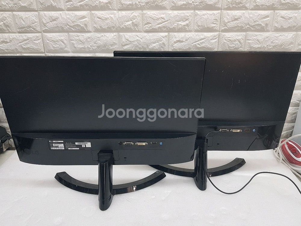 LG 24인치 LED 모니터 입니다--3
