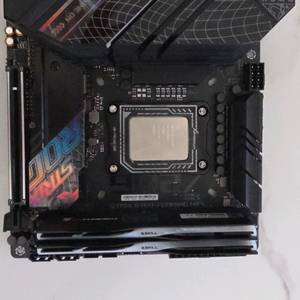 rog strix 760i 반본체셋 팝니다