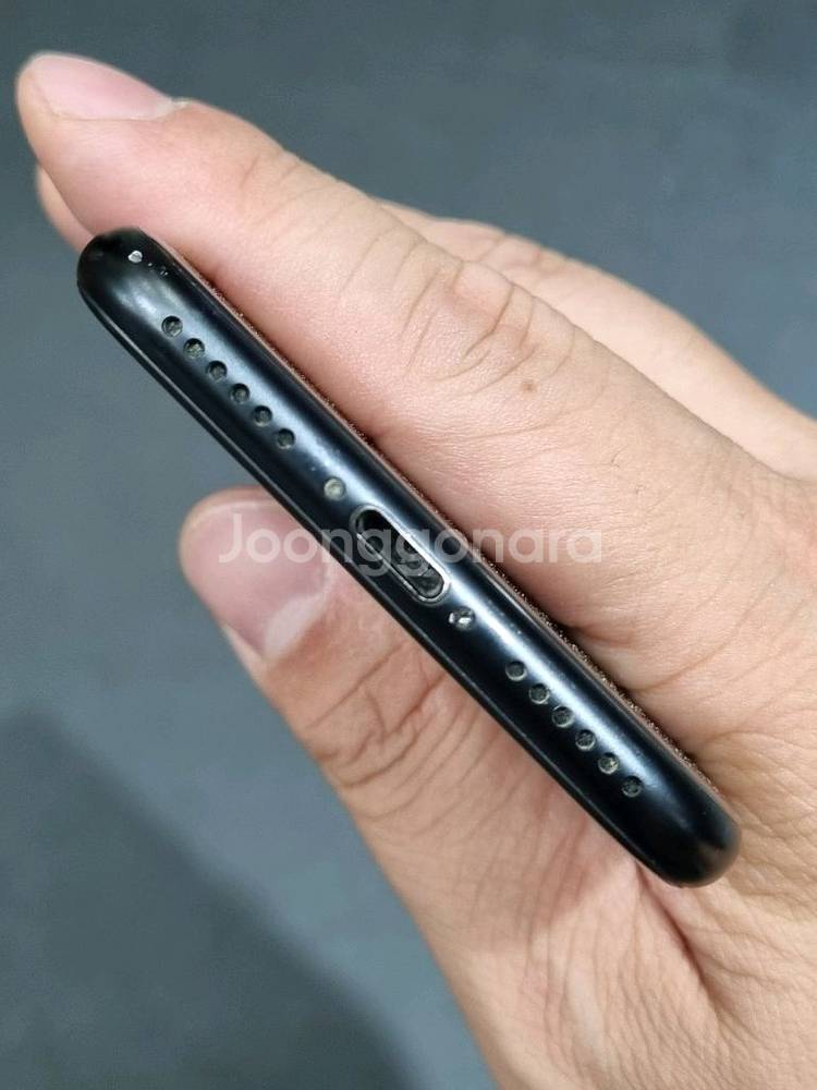 아이폰SE2 128GB 블랙 배터리 89%--6