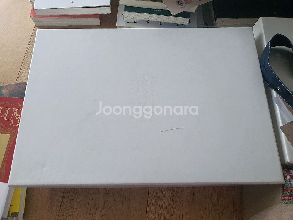 (새상품)메종 마르지엘라 타비 스니커즈 265 사이즈--8