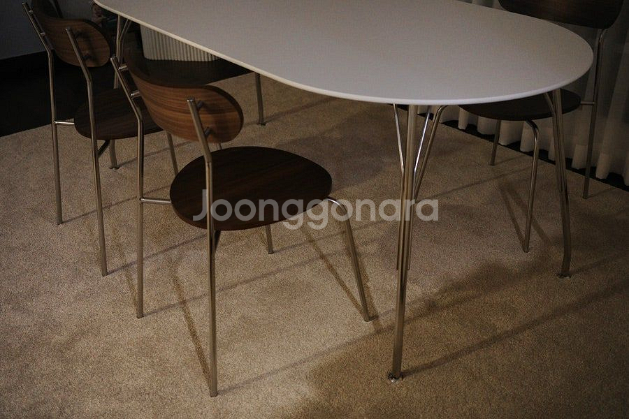 오블리크 테이블 카페 테이블--1