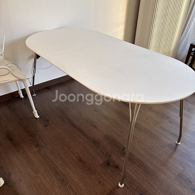 오블리크 테이블 카페 테이블--5