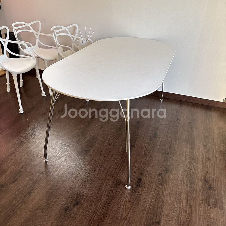 오블리크 테이블 카페 테이블--6