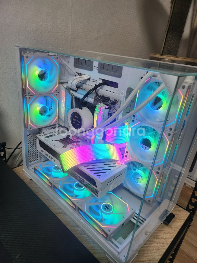 AMD9800X3D 4080S 완본체 팝니다--0