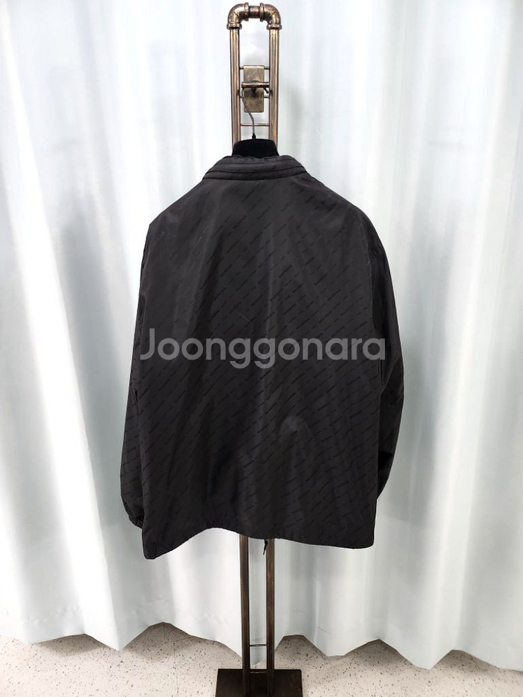 발렌시아가 멀티로고 올 레인 블랙 자켓 M/105--4