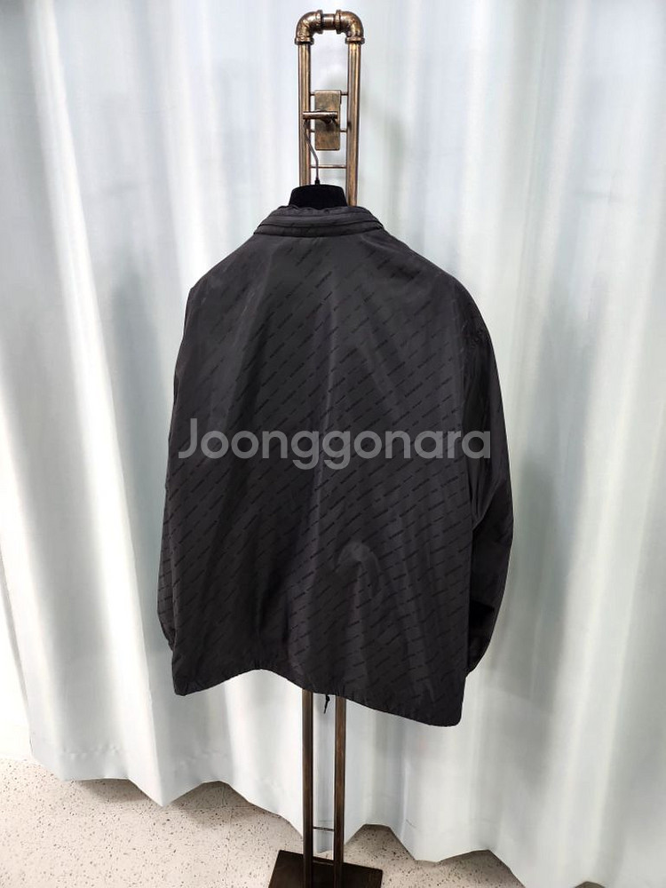 발렌시아가 멀티로고 올 레인 블랙 자켓 M/105--5