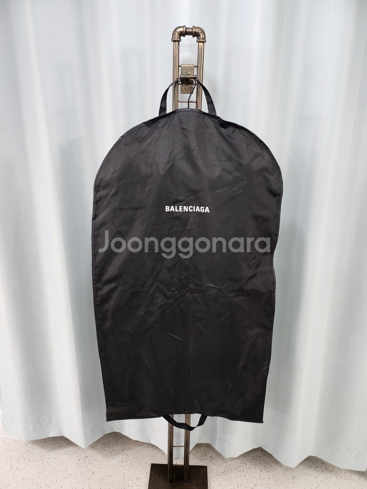 발렌시아가 멀티로고 올 레인 블랙 자켓 M/105--8