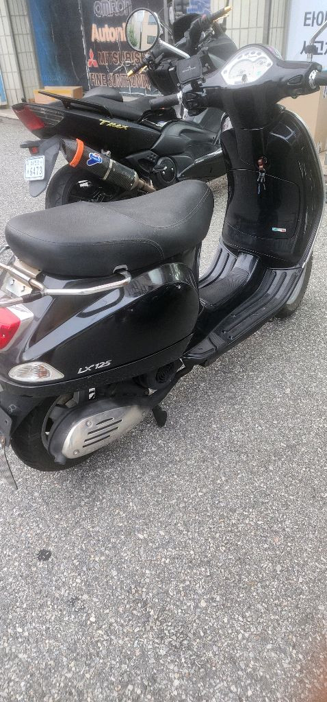 베스파 LX125 90만 판매합니다 이미지
