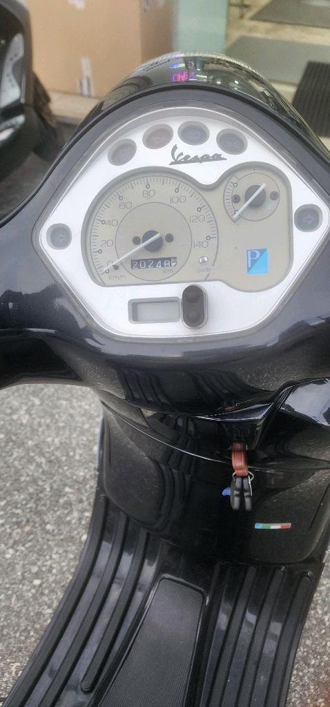 베스파 LX125 90만 판매합니다 이미지