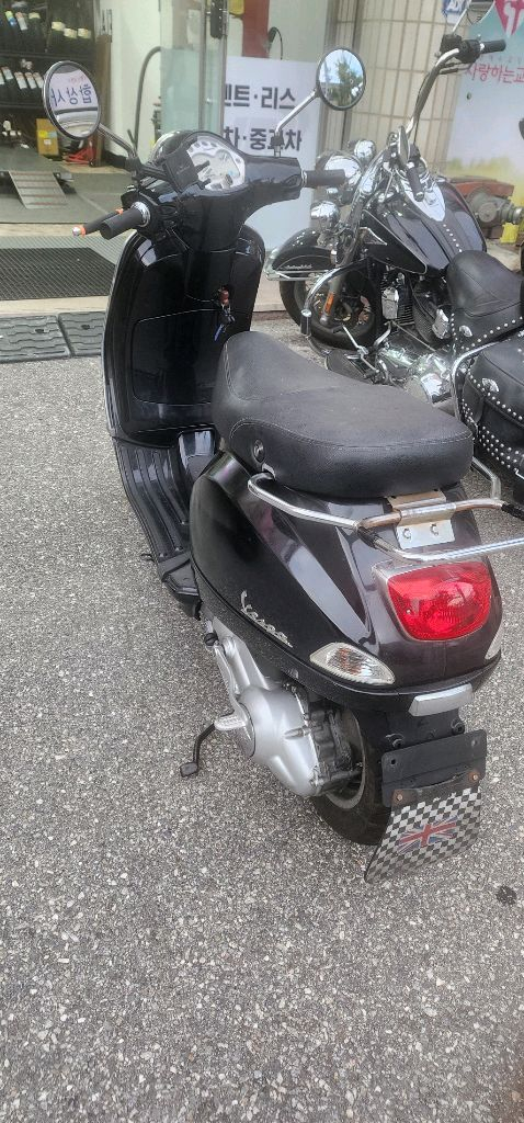 베스파 LX125 90만 판매합니다 이미지