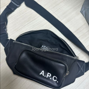 A.P.C 힙쌕 가방