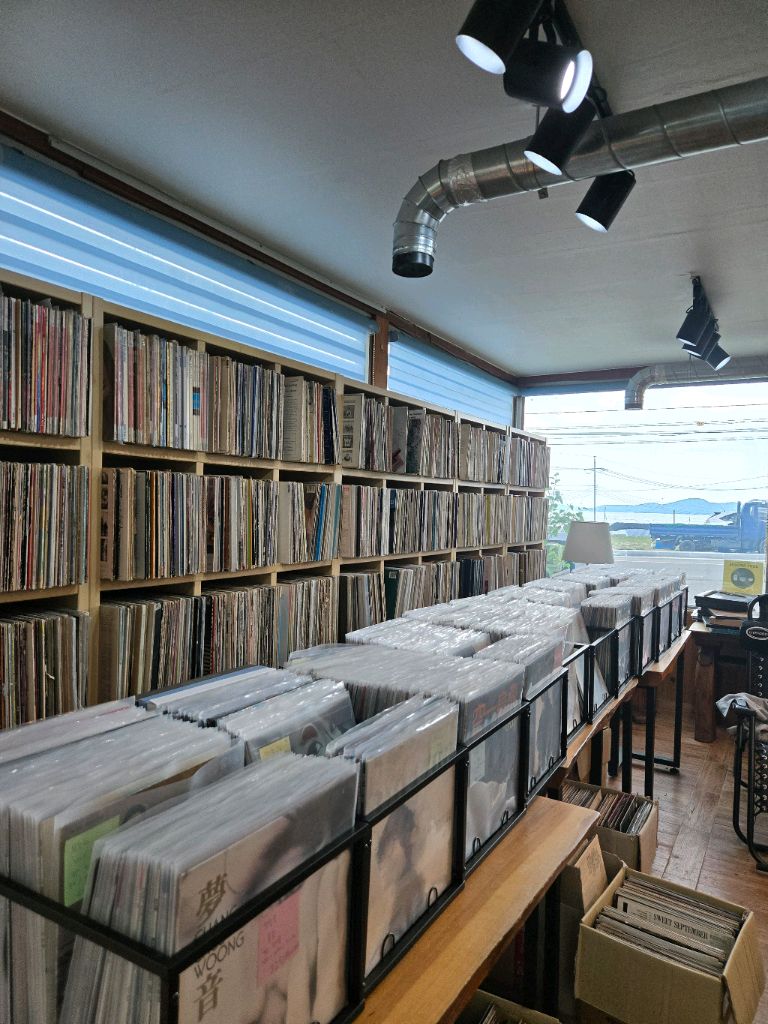 84최헌.가수의어느날,가을비우산속.84.태광.M/NM+