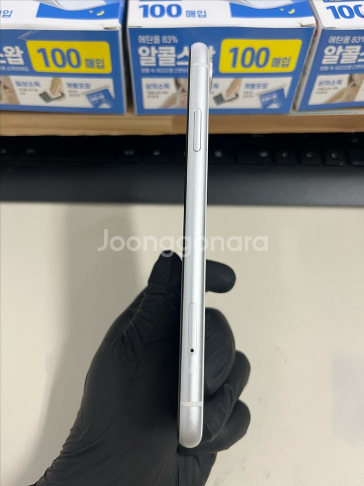 아이폰Xr 64G 화이트 S급!--4