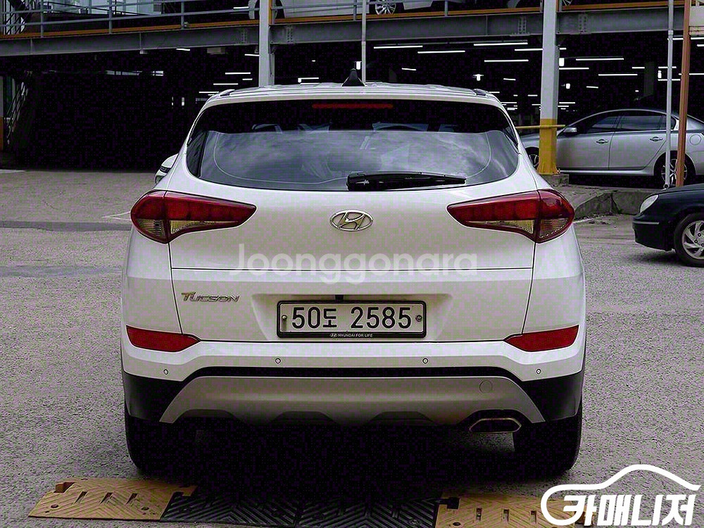 [현대]올뉴투싼 디젤 1.7 2WD 스마트 (5인승)--2