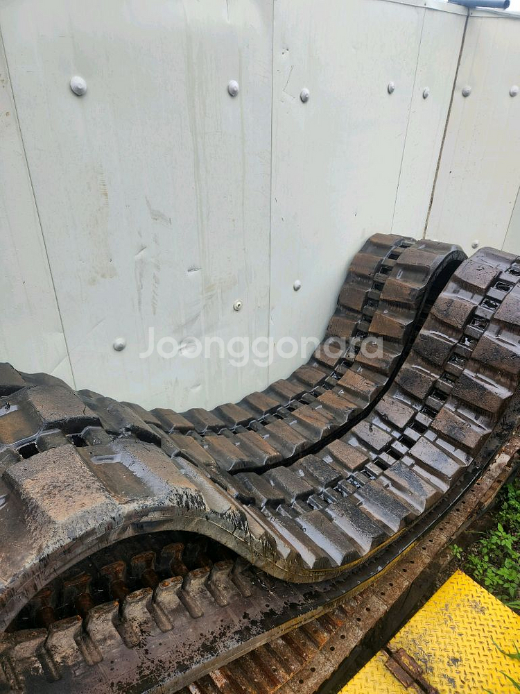얀마 05 SV100 일본 오리지널 순정 고무트랙--0