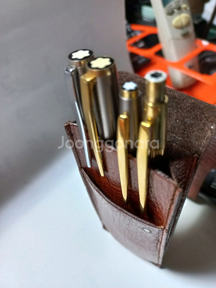 몽블랑빈티지 휴대용 쵸코컬러 통가죽 펜케이스--3