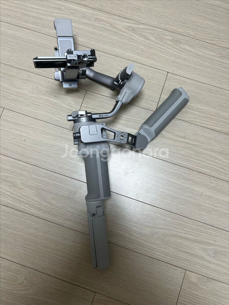 DJI RS 4 Mini 콤보 짐벌--5
