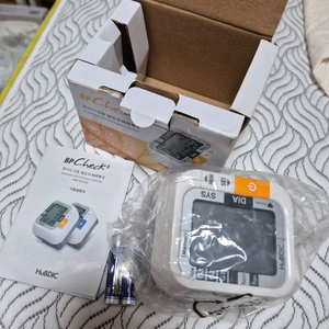 휴비딕 손목혈압계 비피첵s HBP-550