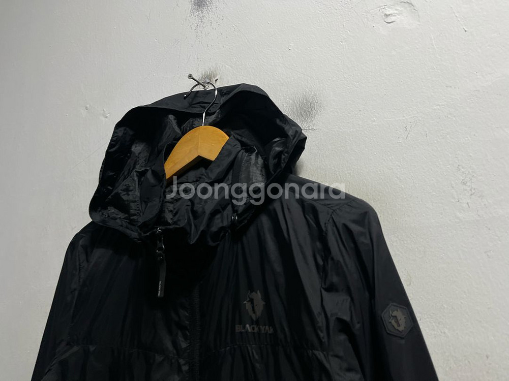 55-66 블랙야크 기능성 등산 바람막이 자켓--1