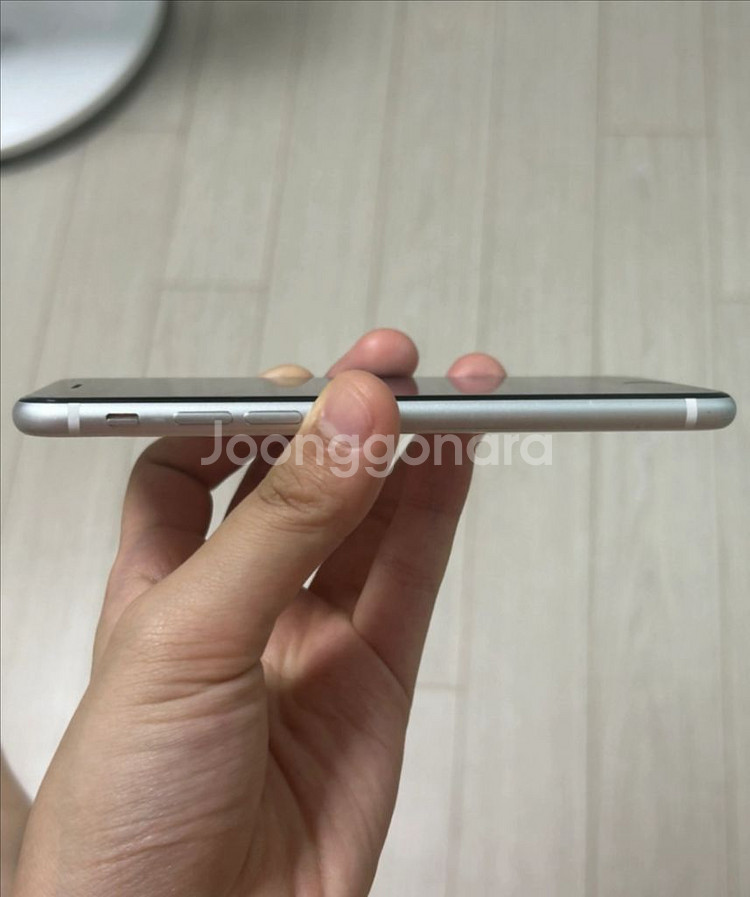 아이폰 se2 128gb 화이트--3