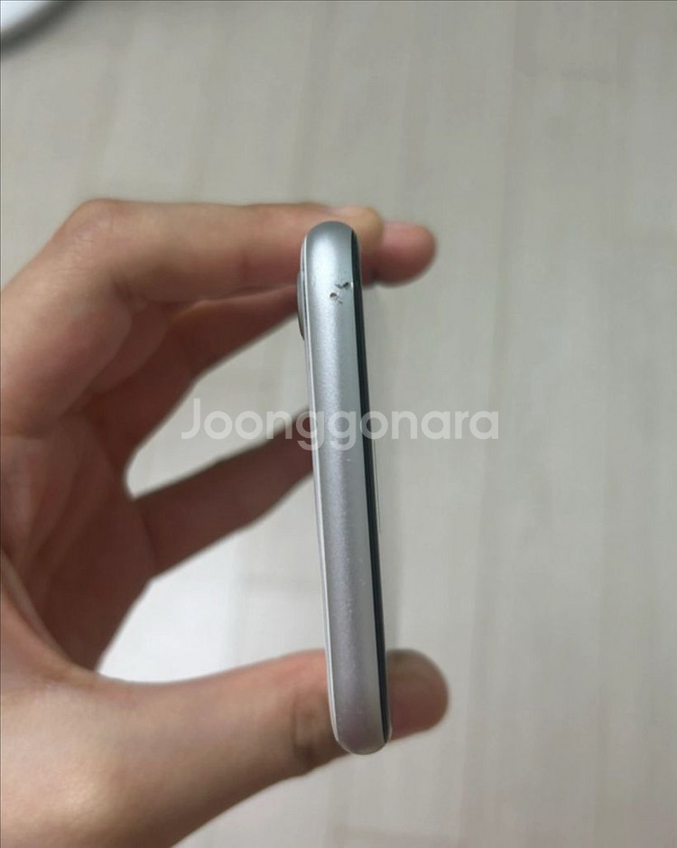 아이폰 se2 128gb 화이트--2