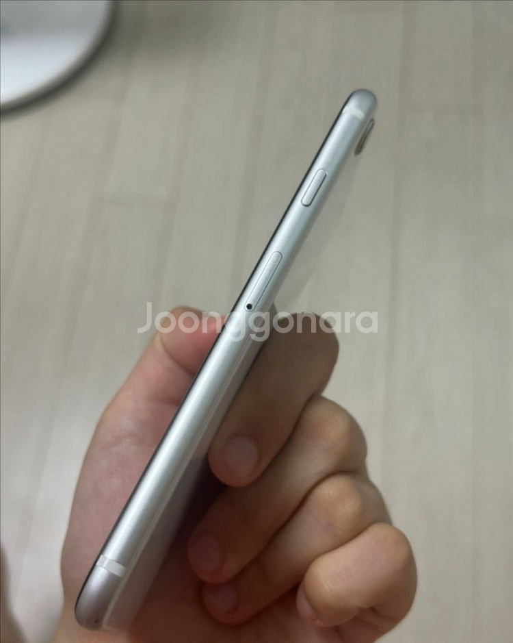 아이폰 se2 128gb 화이트--5
