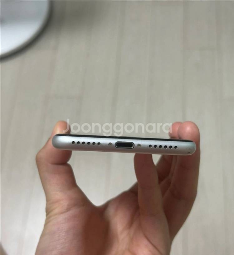 아이폰 se2 128gb 화이트--4