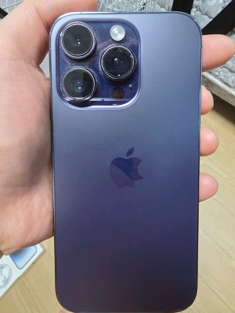 아이폰14 Pro 128기가 딥퍼플 판매합니다(생활기스--3