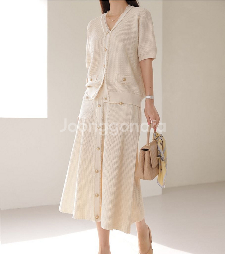 새상품) 6만 트위드 니트 가디건 + 니트 스커트 세트--0