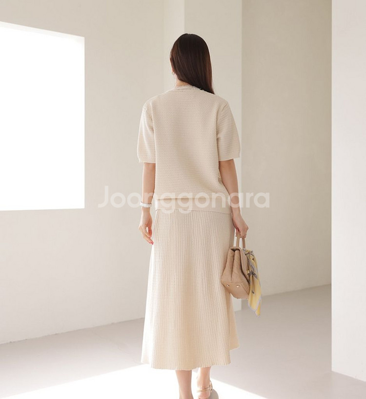 새상품) 6만 트위드 니트 가디건 + 니트 스커트 세트--3