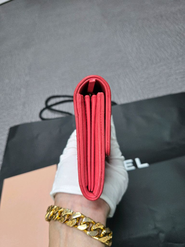 [특가][정품]샤넬 쉐브론 장지갑 코랄 핑크--2