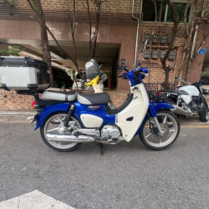 혼다 슈퍼커브110 2021년식 판매합니다