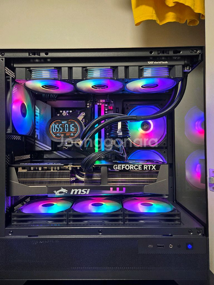 9800x3d, x870, rtx5090 트리오 완본체--0