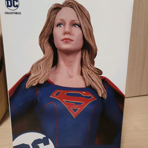 DC컬렉터블 cw 슈퍼걸 스태츄 피규어