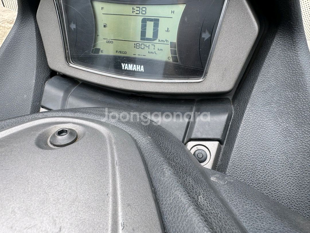 야마하 nmax125 23년 짧은키로수 판매합니다--9