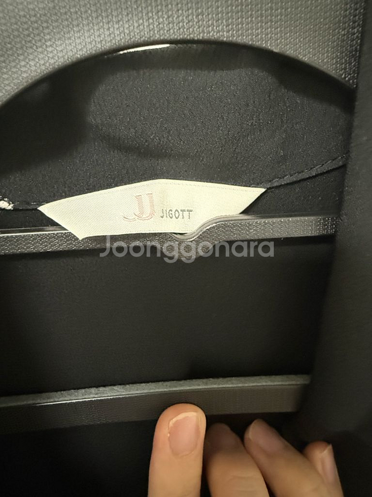 JJ지고트 블랙 플라워 원피스--2