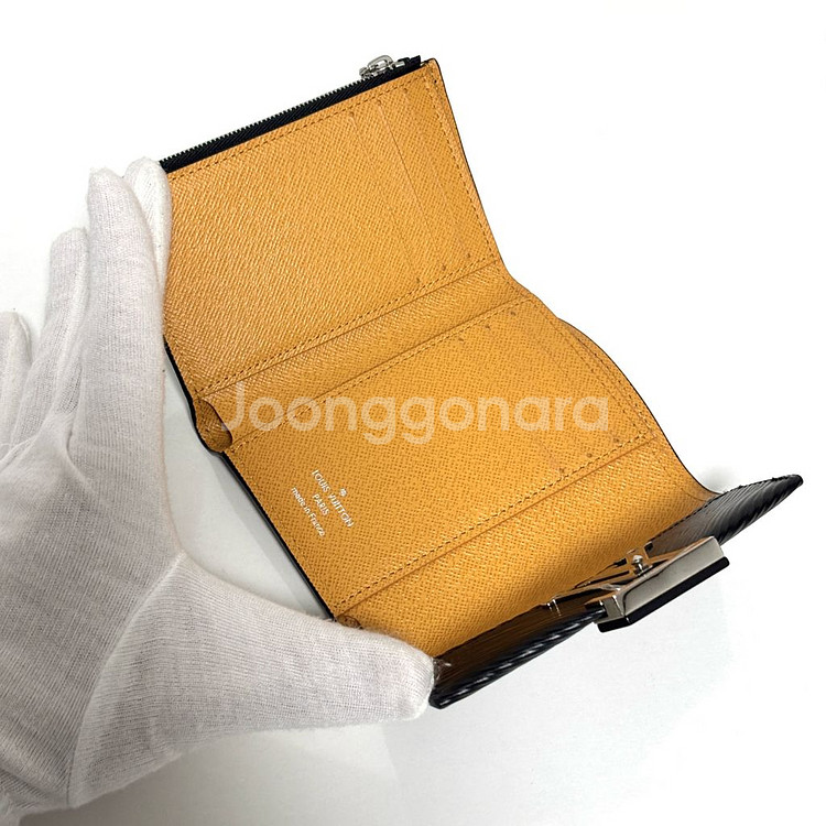 루이비통 LV 그르넬 컴팩트 반지갑--9