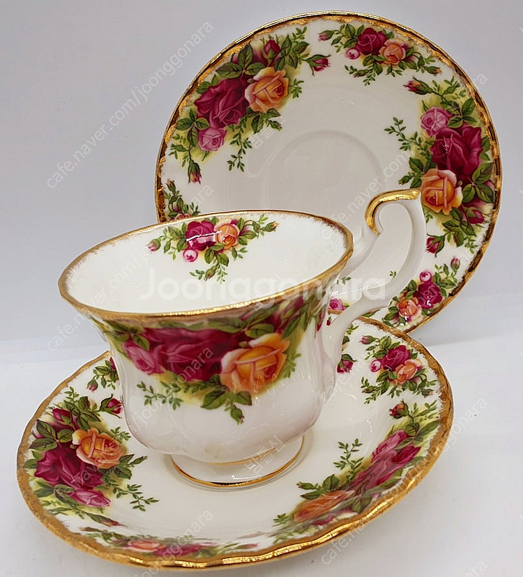 영국 로얄알버트 황실장미찻잔 1조값--5