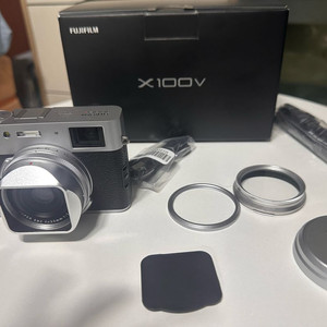 후지필름 X100V 실버 판매합니다