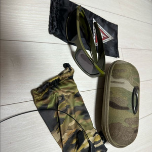 오클리 가스캔 멀티캠