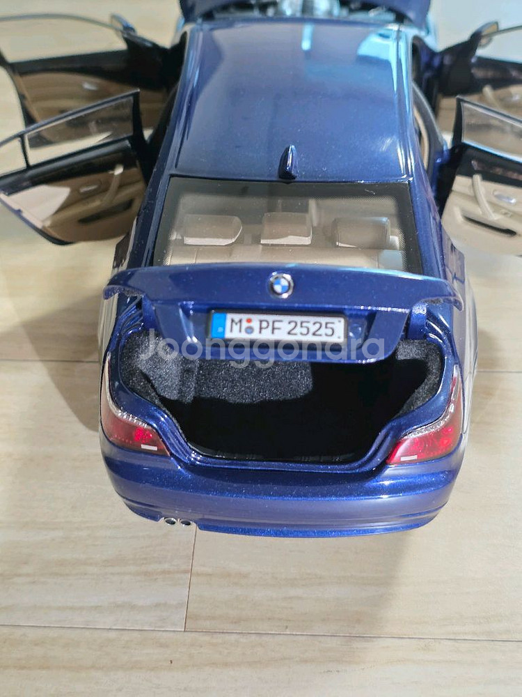 교쇼 BMW E60 5시리즈 545i 다이캐스트--6