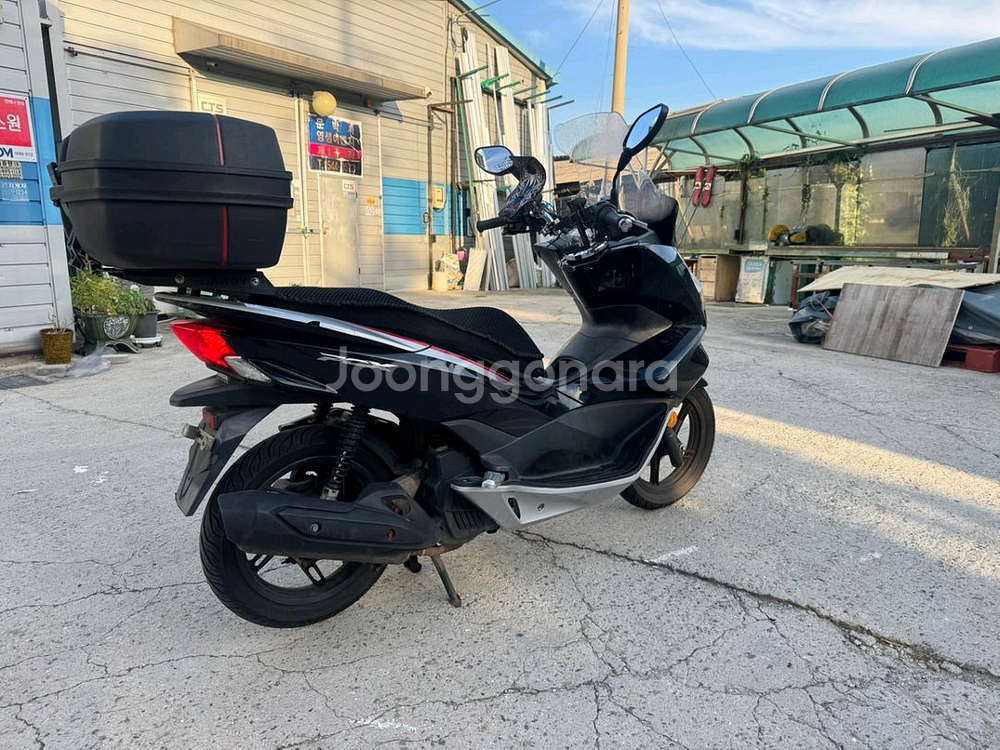 혼다 pcx125 17년 스페셜컬러 판매합니다--5