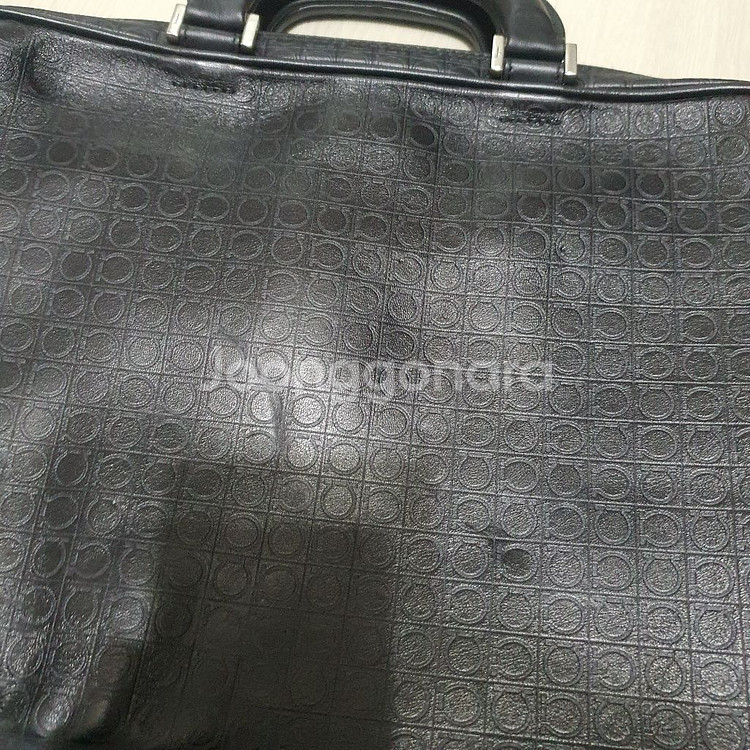 정품 페라가모 간치니 브리프케이스 서류가방--1