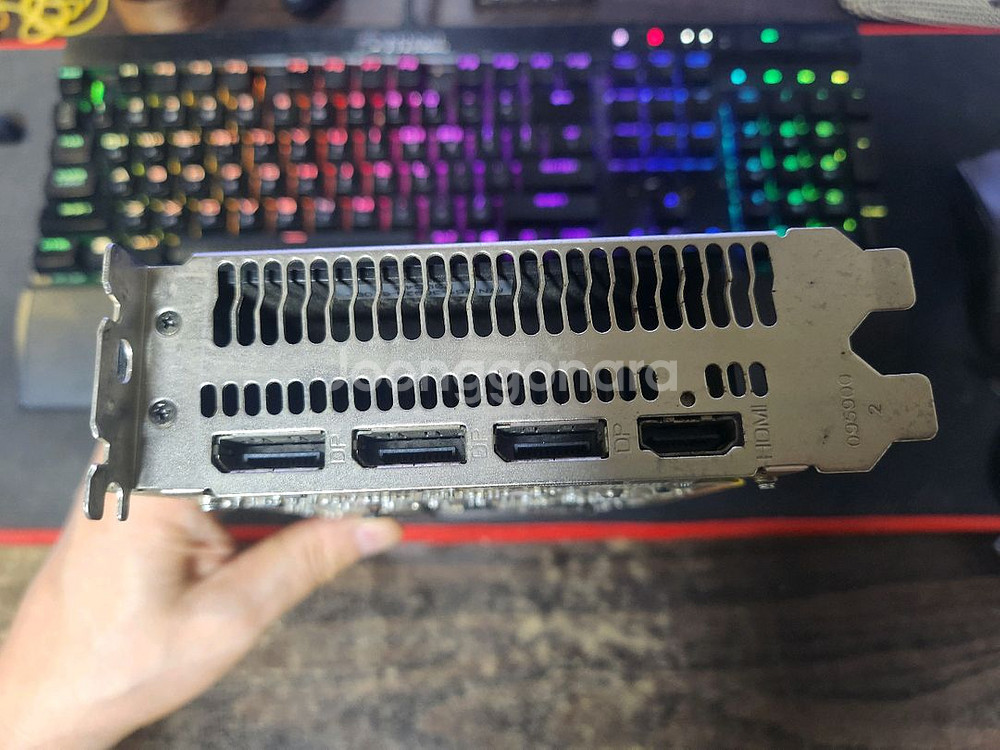 RX 570 4GB 레퍼런스--2